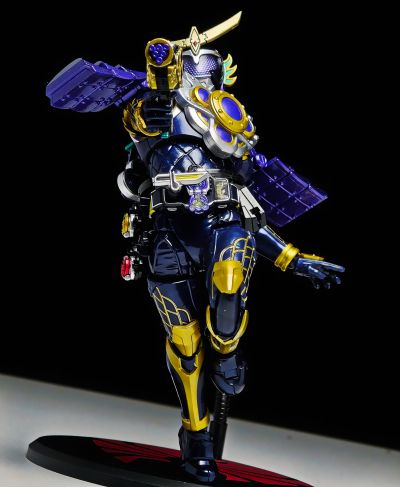 S.H.Figuarts（真骨雕制法）假面骑士龙玄 葡萄武装