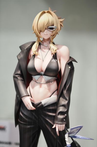 胜利女神：新的希望 格拉维：美丽的你