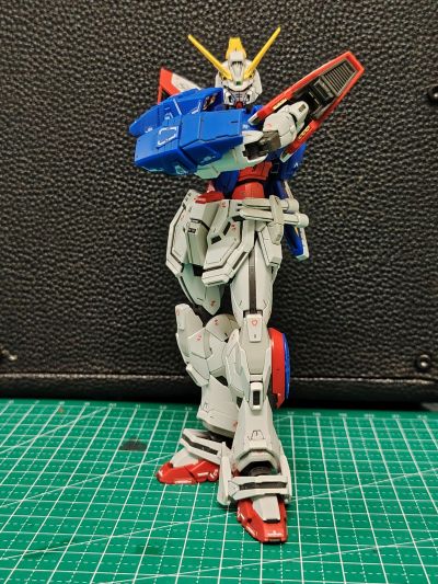 RG 1/144 闪光高达
