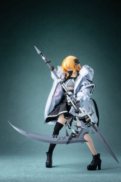 白衣教主-玛丽安努