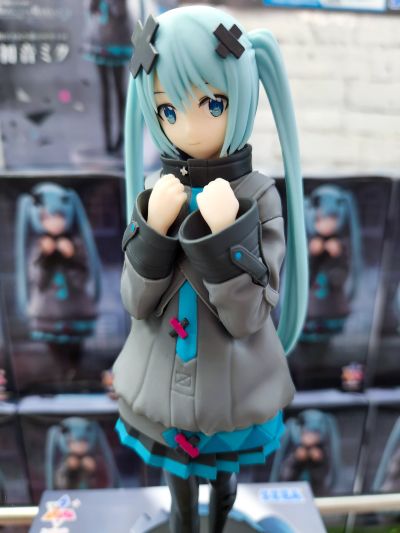 世界计划：毁灭的世界与无法歌唱的初音未来 Luminasta “闭窗世界的初音未来”