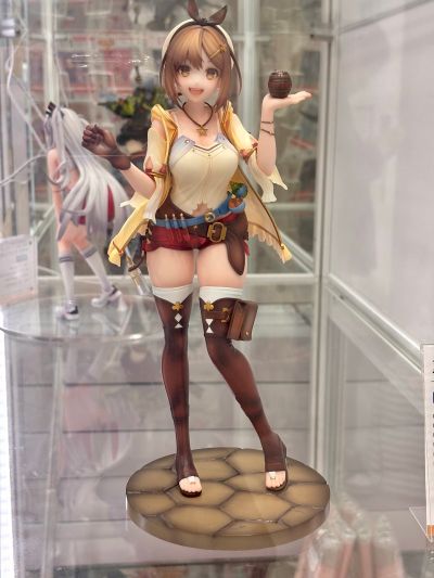 莱莎的炼金工房 ～常暗女王与秘密藏身处～ 莱莎琳・斯托特