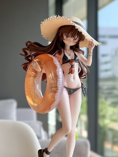 艾莉西亚·沃尔费尔特 泳装