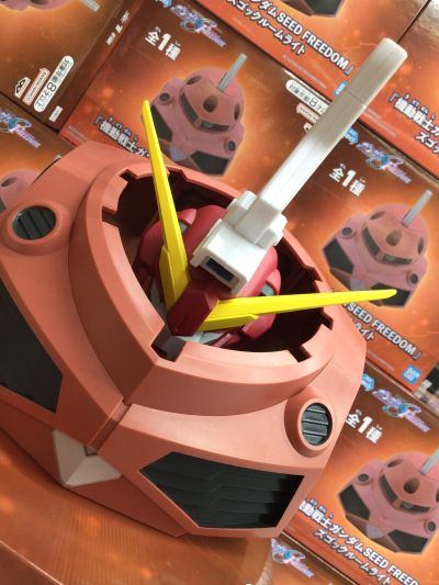 《机动战士高达SEED FREEDOM》魔蟹头部房灯