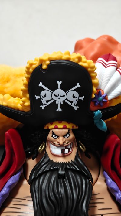 S.H.Figuarts 马歇尔·D·提奇 -四皇-