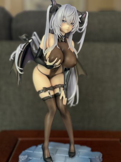 紫苑・阿尔菲涅 小恶魔