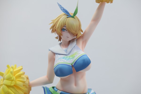 妮基塔：骄阳般起舞