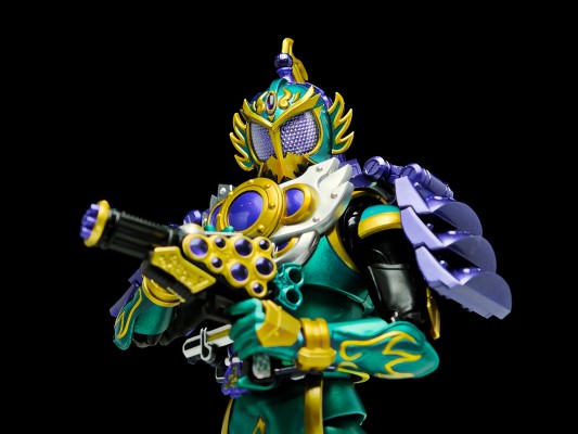 S.H.Figuarts（真骨雕制法）假面骑士龙玄 葡萄武装