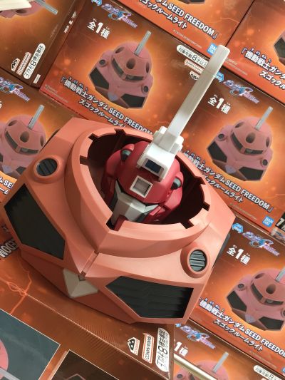 《机动战士高达SEED FREEDOM》魔蟹头部房灯