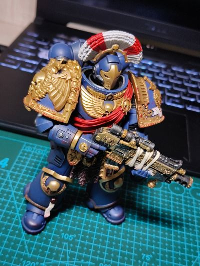 战锤40000：星际战士 极限战士 副官泰图斯-珍藏版