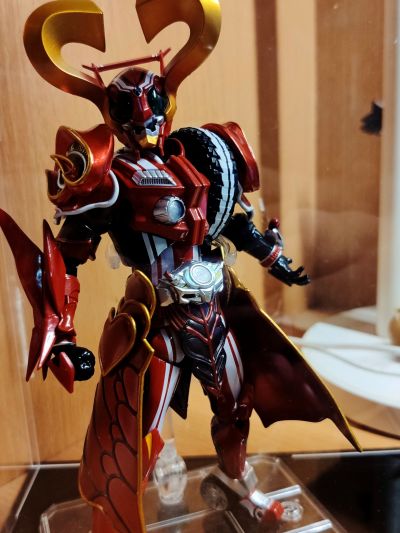S.H.Figuarts  驰骑外传：假面骑士马赫 / 假面骑士心骑 假面骑士心骑 奇迹型