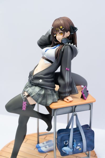 七海Nana7mi 鲨鱼服2.0 1/7比例手办