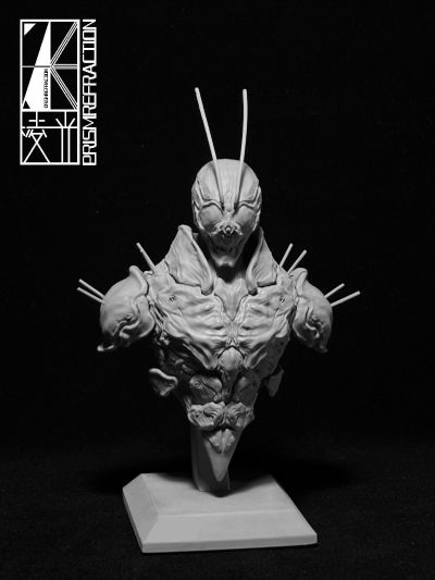 蝗虫型一号 半身像