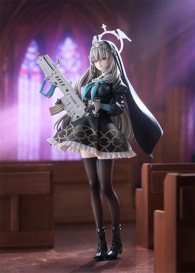 蔚蓝档案 歌住樱子