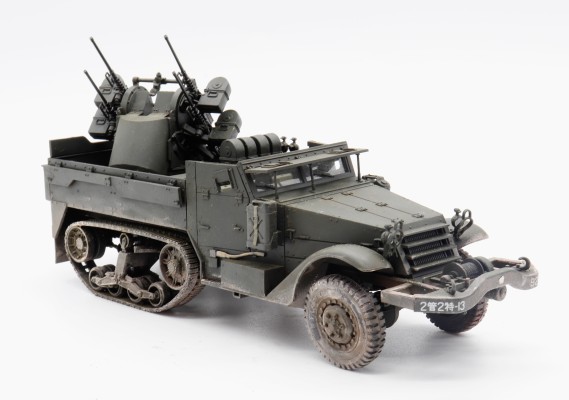 35081 1/35 美国 M16 半履带 自行防空炮 