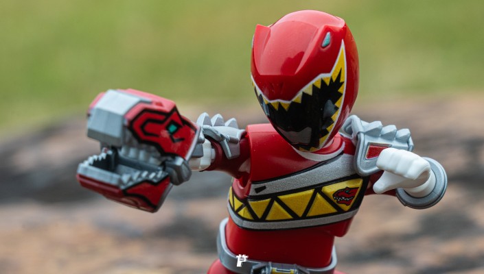 S.H.Figuarts 强龙红