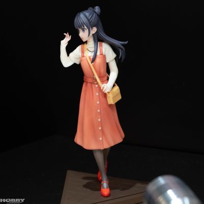 魔女与使魔（动画版）秋季穿搭出门♪ 若月妮可