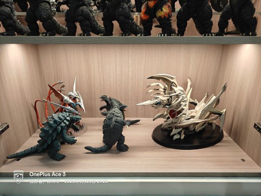S.H.MonsterArts 哥斯拉（1995）70周年特别纪念版