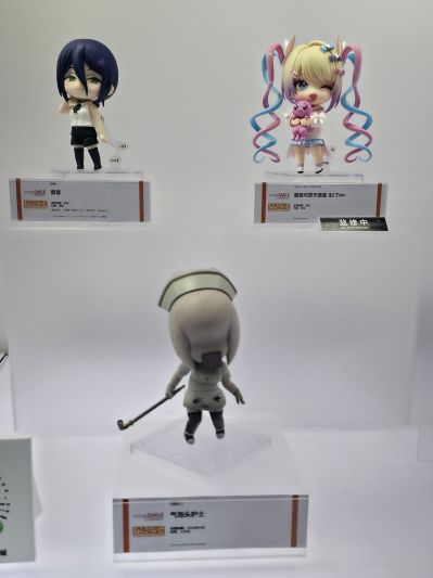 粘土人#2837 气泡头护士