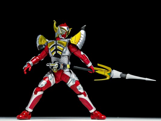 S.H.Figuarts（真骨雕制法）假面骑士龙玄 葡萄武装