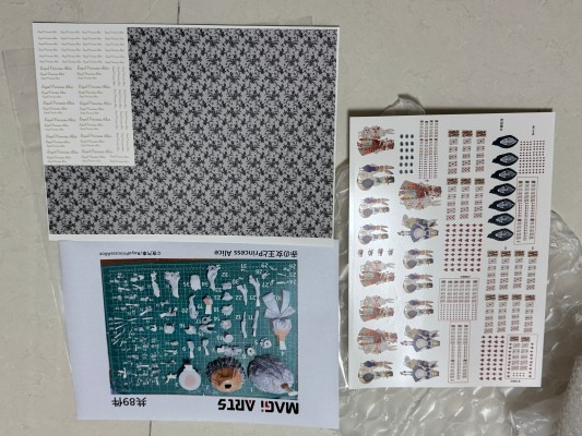 红皇后和爱丽丝公主