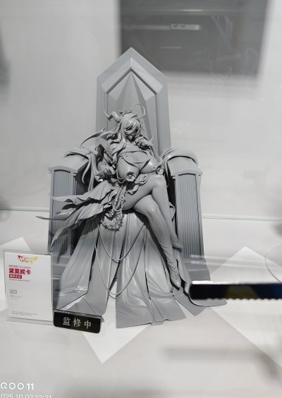 绯色回响 Echocalypse 黛莫妮卡 魔镜王后