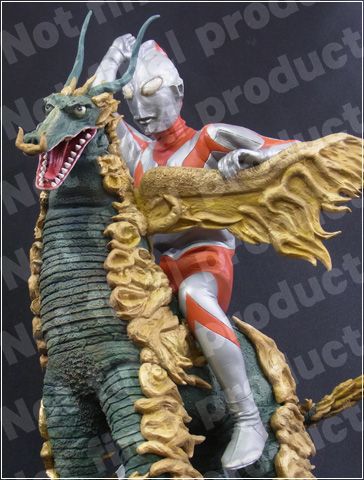 真的杰作系列 奥特曼大战多通戈 少年Ric限定商品