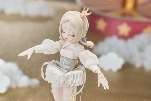 EVE LYNNA 梦乐园系列可动人偶盲盒