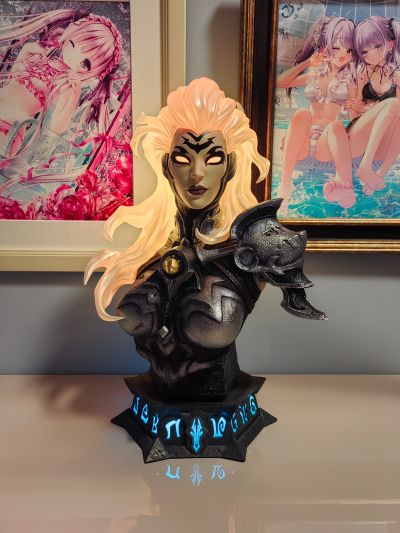 暗黑血统 怒神 大胸像