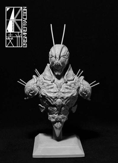 蝗虫型一号 半身像