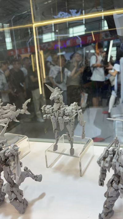 异兽战甲 独角兽