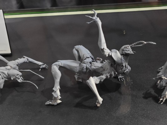 虫系列 盎克瓦尔人UNKVAL 突击1型 粉碎者Smasher