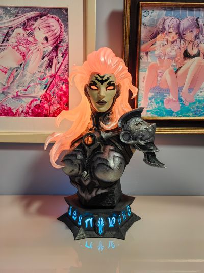 暗黑血统 怒神 大胸像