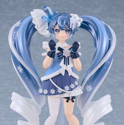 figma#669 雪未来 Crystal Snow