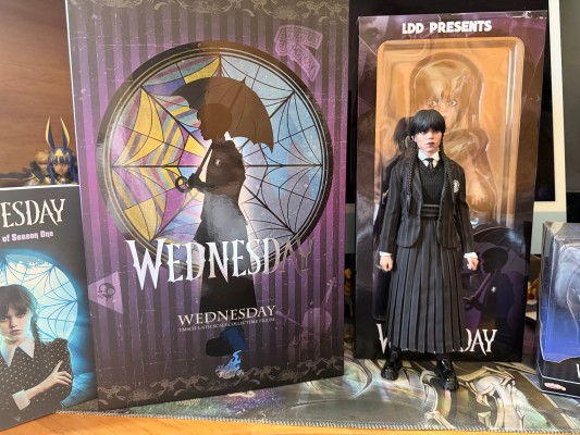 《星期三》星期三1：6比例珍藏人偶