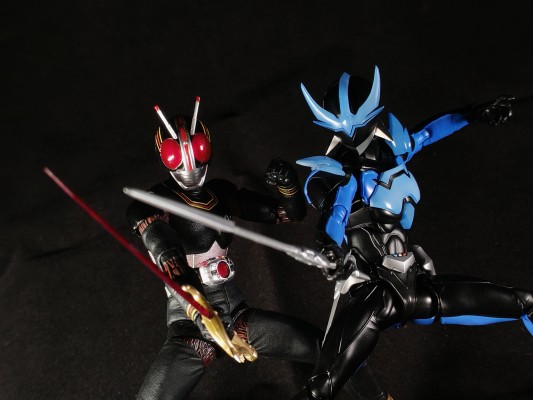 S.H.Figuarts（真骨雕制法） 银翼超人