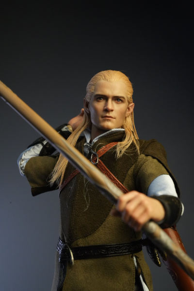 《指环王：护戒使者》-莱戈拉斯1/6收藏级可动人偶