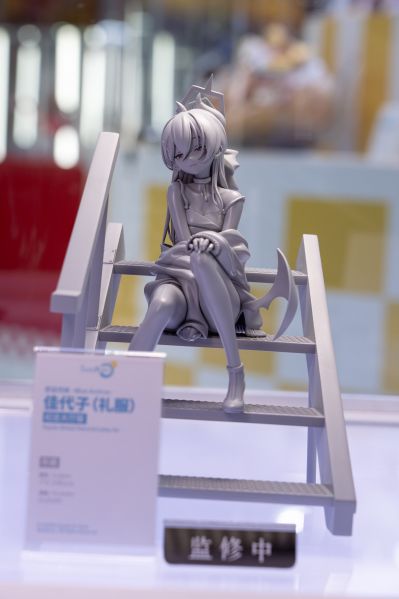 蔚蓝档案 鬼方佳代子（礼服）纪念大厅版