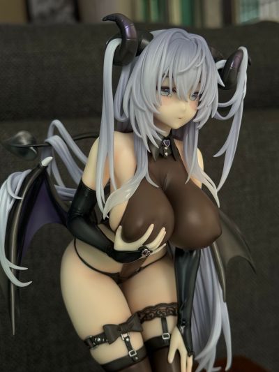 紫苑・阿尔菲涅 小恶魔