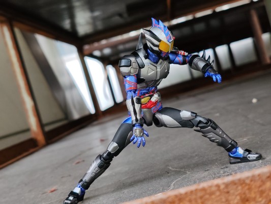 S.H.Figuarts   假面骑士亚马逊尼奥 （Amazon.co.jp独家版）