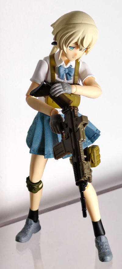 小军械库 LA013 M32MGL