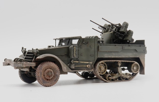 35081 1/35 美国 M16 半履带 自行防空炮 