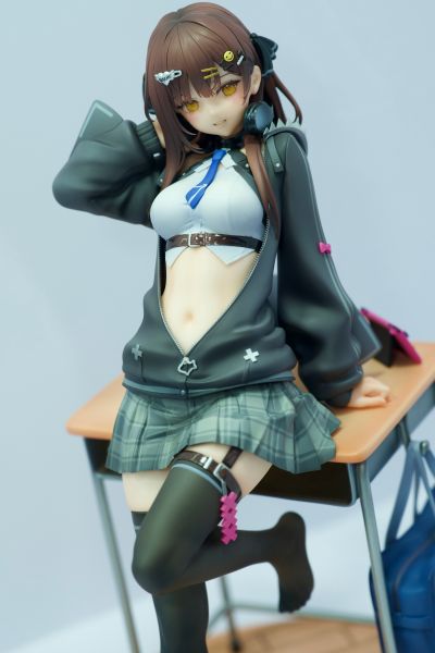 七海Nana7mi 鲨鱼服2.0 1/7比例手办