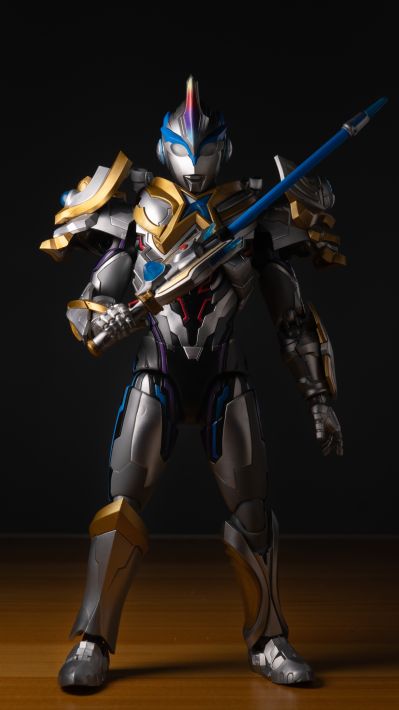 传奇版奥特名鉴 艾克斯奥特曼超越型 贝塔闪光装甲