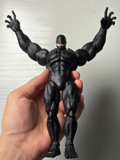 大块头黑肤限定版