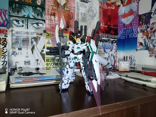 MG 1/100 机动战士高达UC RX-0 全装甲独角兽高达 Var.Ka