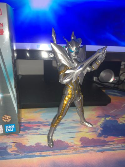 S.H.Figuarts 终极赛罗闪耀型（新生代版）（暂译）