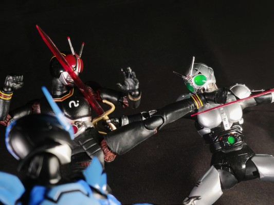 S.H.Figuarts（真骨雕制法） 银翼超人