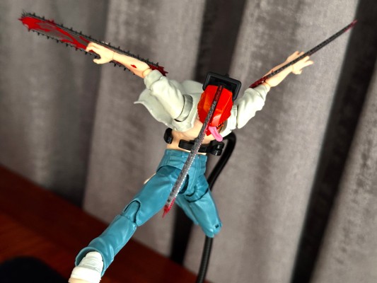 S.H.Figuarts 链锯人 -大电影《链锯人 蕾洁篇》-