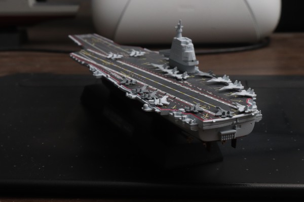 编号:8601 1/2000 中国海军 003型航空母舰 福建舰 涂装完成品